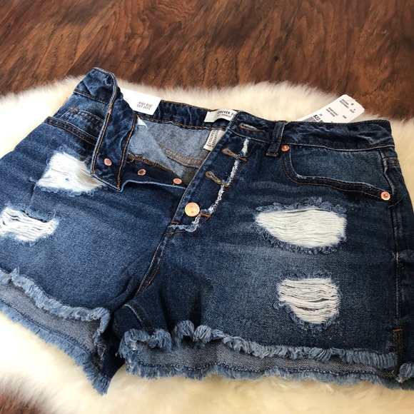 NWT High Rise Cut Offs - Picture 3 of 3